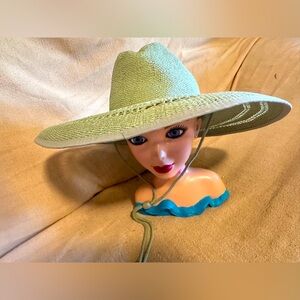 Universal Thread Women's Sun Hat Mint Green S/M Beach Boater Hat W/Drawstring